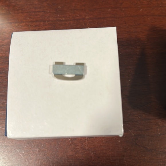 University of Miami Hurricanes * Magnetic Pin - Picture 3 of 6